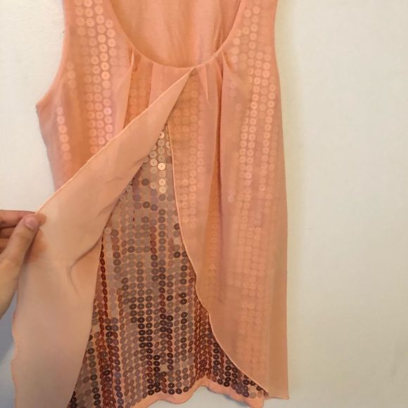 💗LIKE NEW RW&CO Flowy Sequin Party Tank Top Pink​ - Picture 2 of 4